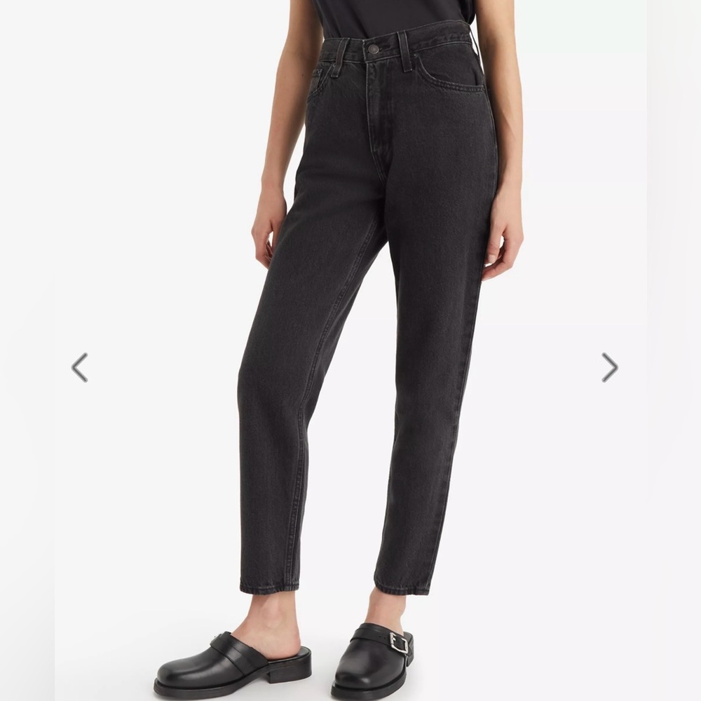 Levi’s 80’s mom jeans